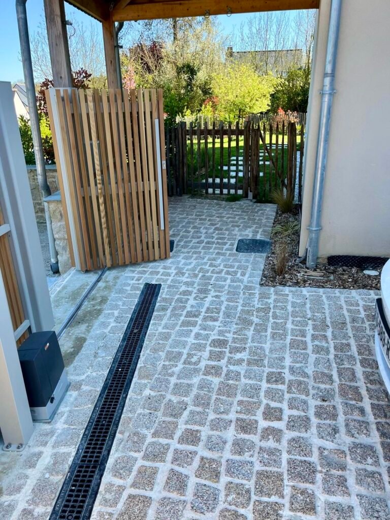 Pavés en granit beige