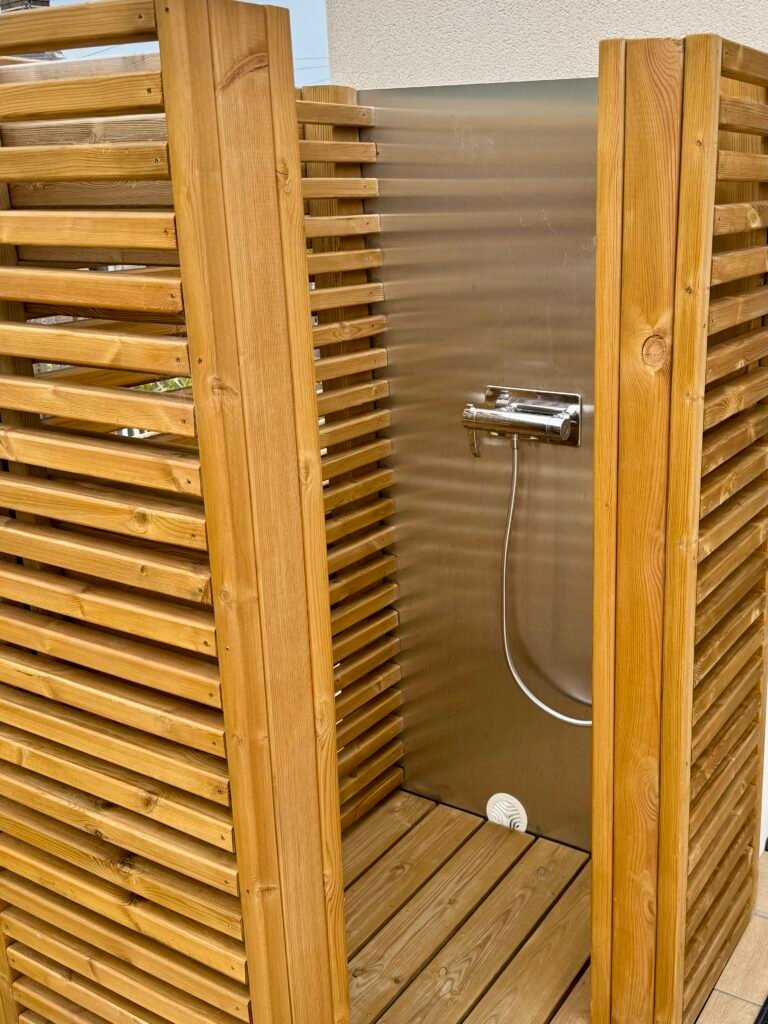 Douche extérieure