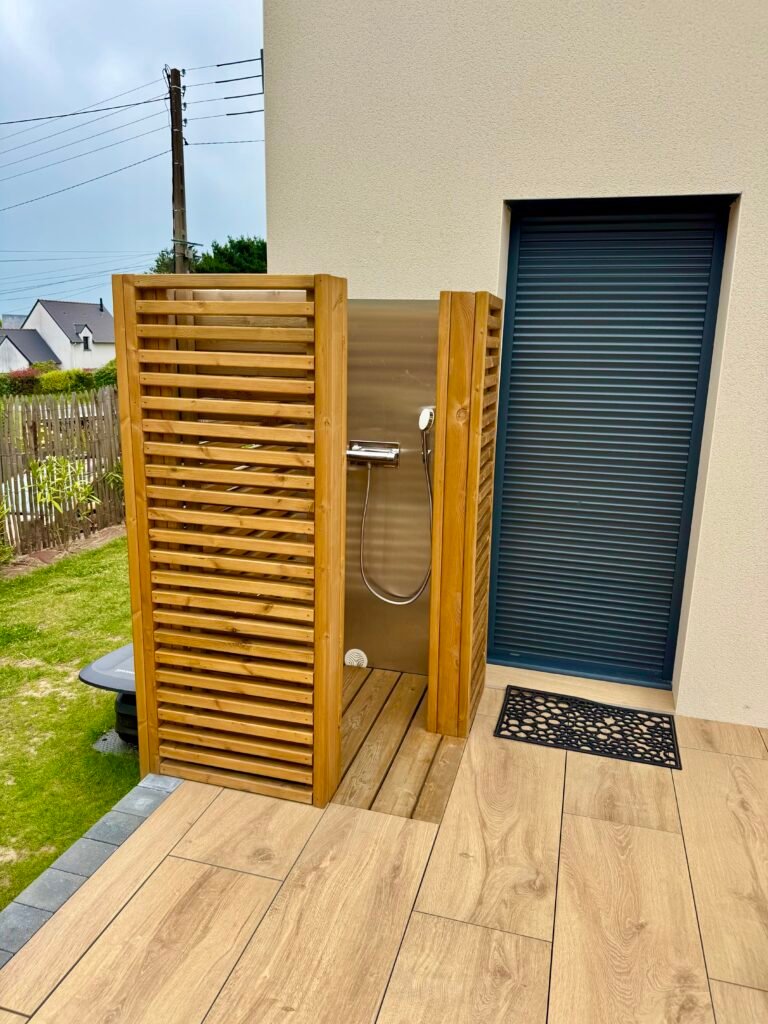 Douche extérieure
